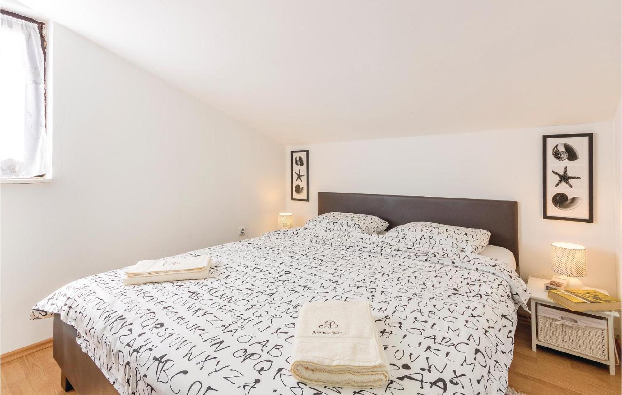 Amazing Apartment In Medulin With Wifi Εξωτερικό φωτογραφία
