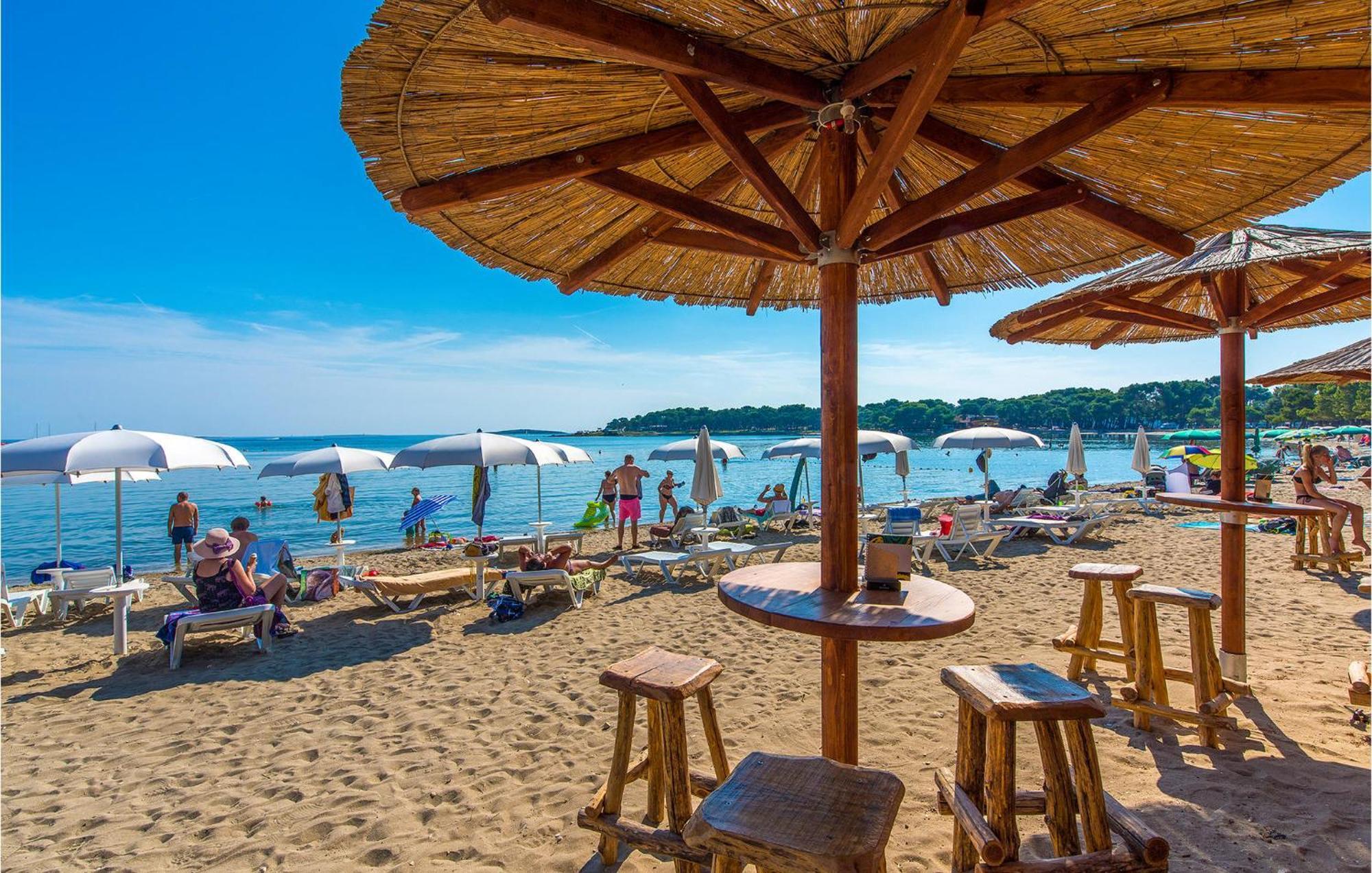 Amazing Apartment In Medulin With Wifi Εξωτερικό φωτογραφία